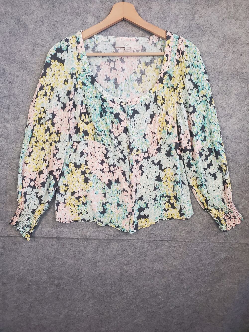 Women's Loft Size Petite Small Pastel Floral On Black Button Front Blouse